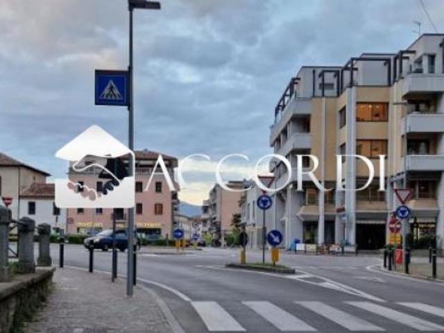 LOCALE COMMERCIALE di 1 vani e di 160 mq CONEGLIANO rif. MM9696