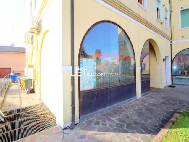 LOCALE COMMERCIALE di 1 vani e di 63 mq VILLORBA rif. LC35_3