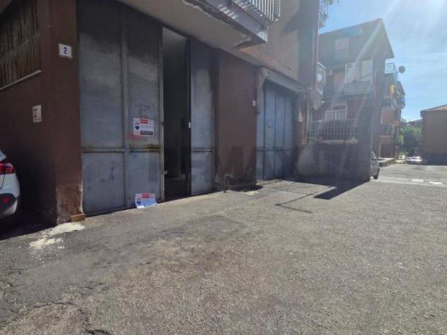 Locale Commerciale in affitto a Mascalucia