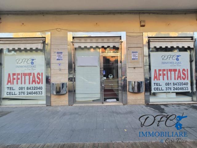 Locale commerciale in affitto a Afragola