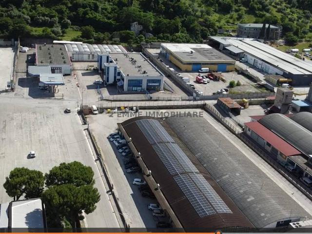 Locale commerciale in affitto a Ascoli Piceno