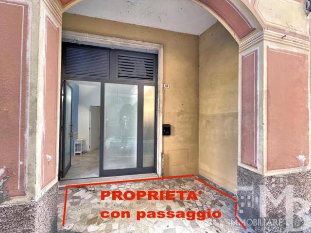 Locale commerciale in affitto a Camogli