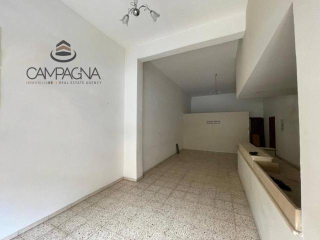 Locale commerciale in affitto a Canicatti'