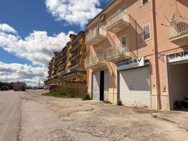 Locale Commerciale in affitto a Canicattì