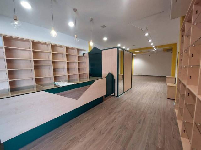 Locale commerciale in affitto a Casalfiumanese