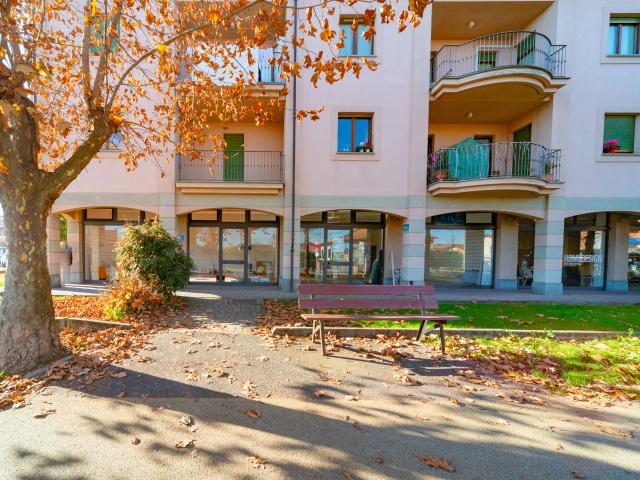 locale commerciale in affitto a caraglio
