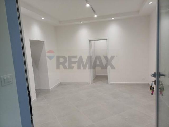 Locale Commerciale in affitto a Chiaramonte Gulfi