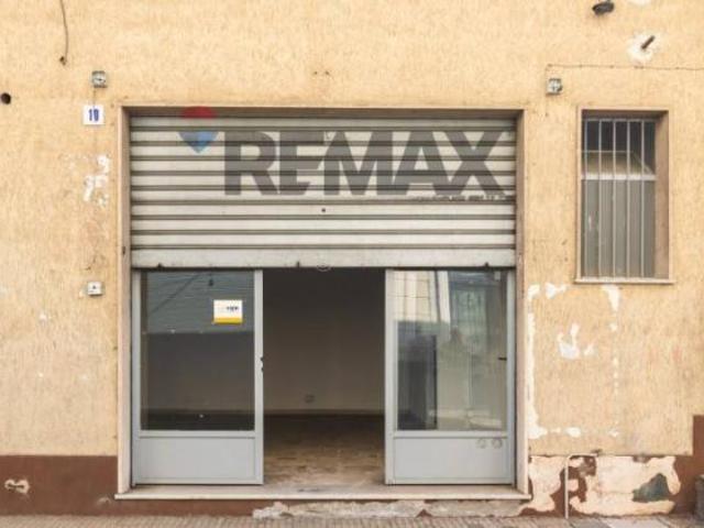 Locale Commerciale in affitto a Giarre