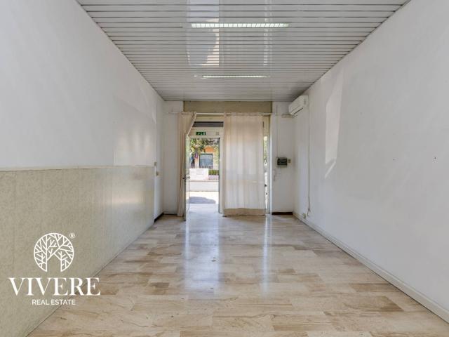 Locale commerciale in affitto a Roma