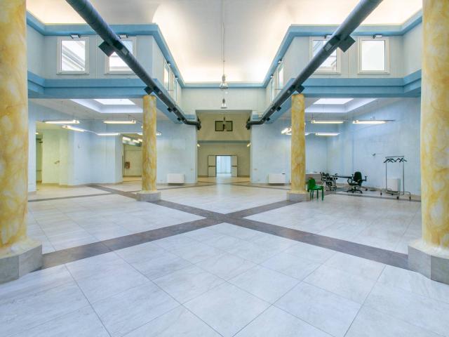 Locale commerciale in affitto a Roma, Centro Storico