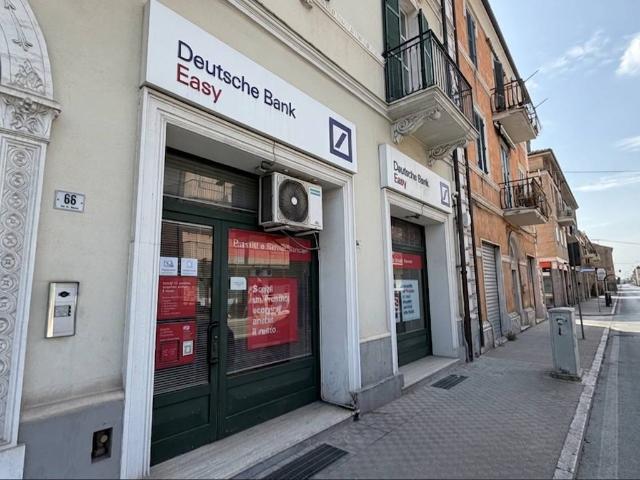 Locale Commerciale in affitto a San Benedetto del Tronto, Porto D'ascoli residenziale