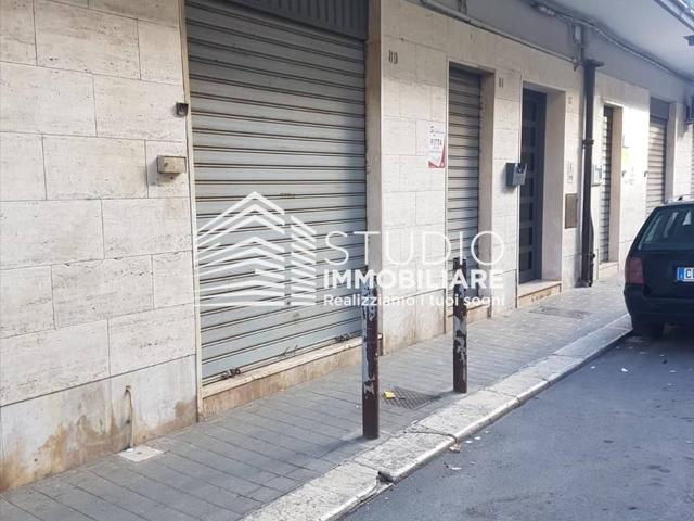 Locale commerciale in affitto a Terlizzi