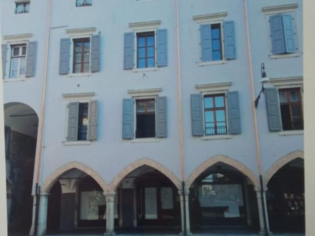 Locale commerciale in affitto a Udine