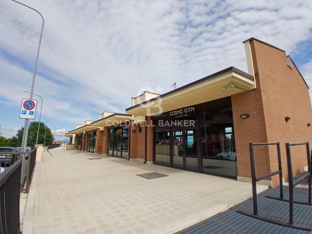 Locale commerciale in affitto a Vignanello