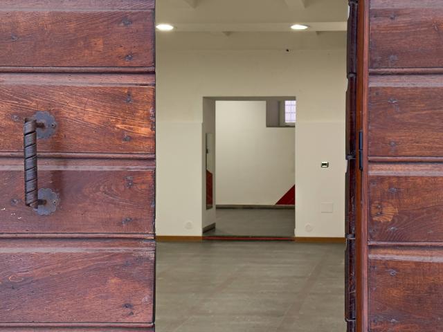 Locale commerciale in affitto a Viterbo, Centro
