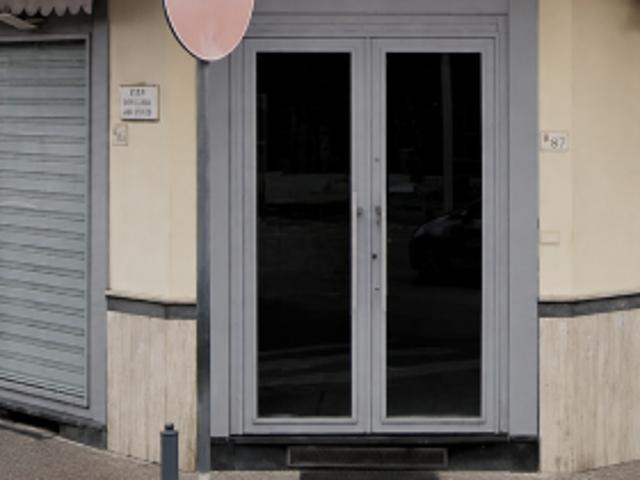 LOCALE COMMERCIALE IN AFFITTO – POMIGLIANO D’ARCO