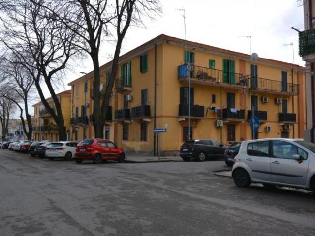 Locale commerciale in vendita a Messina