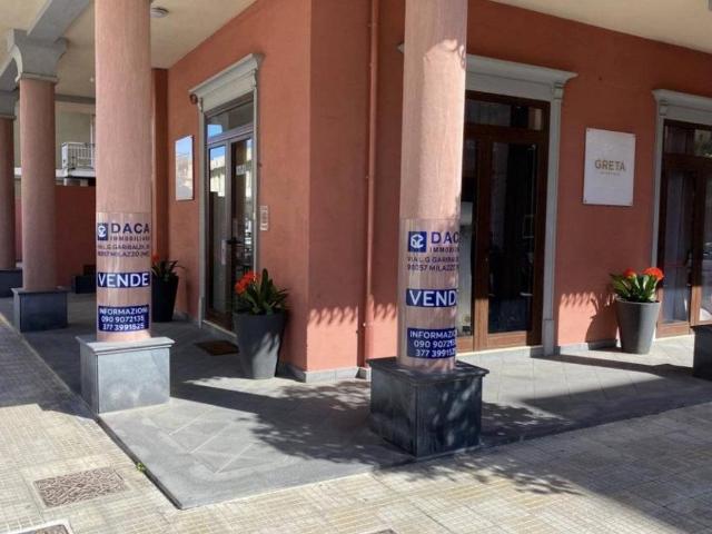 Locale commerciale in vendita a Milazzo
