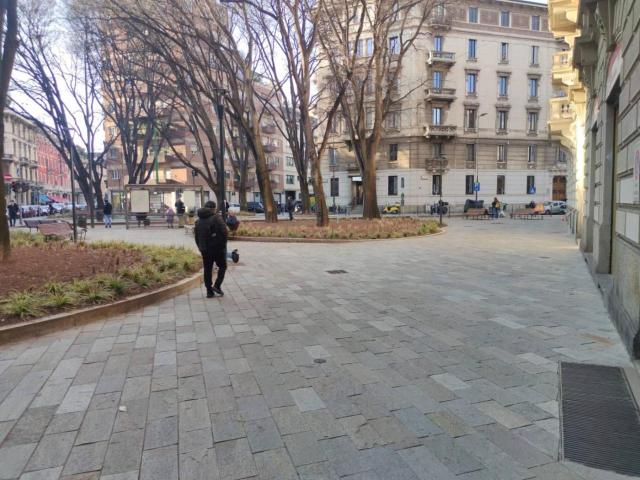 Locale commerciale in vendita a Milano