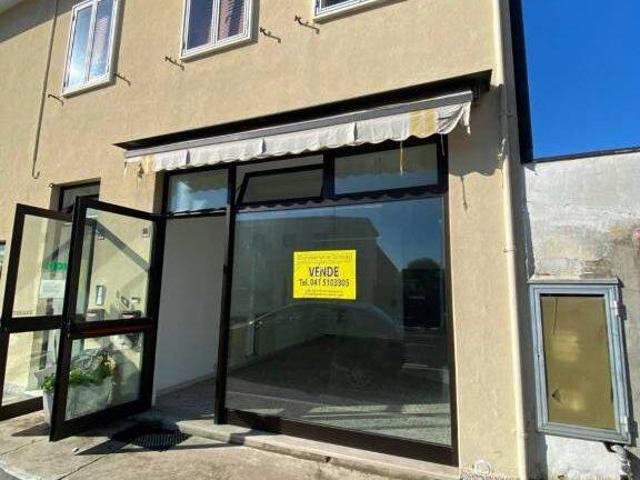 Locale commerciale in vendita a Mira