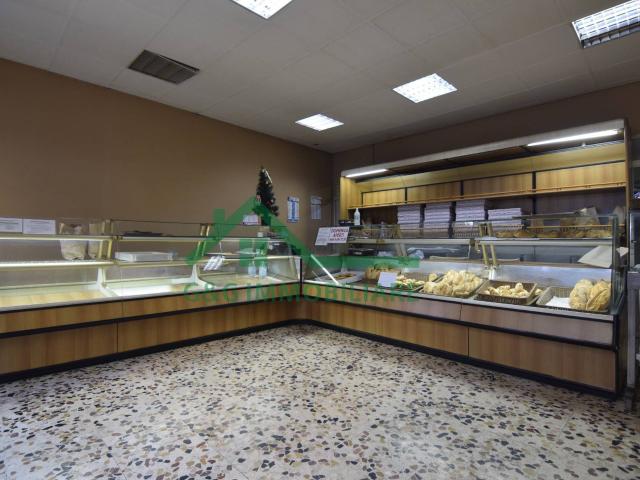 Locale commerciale in vendita a Augusta