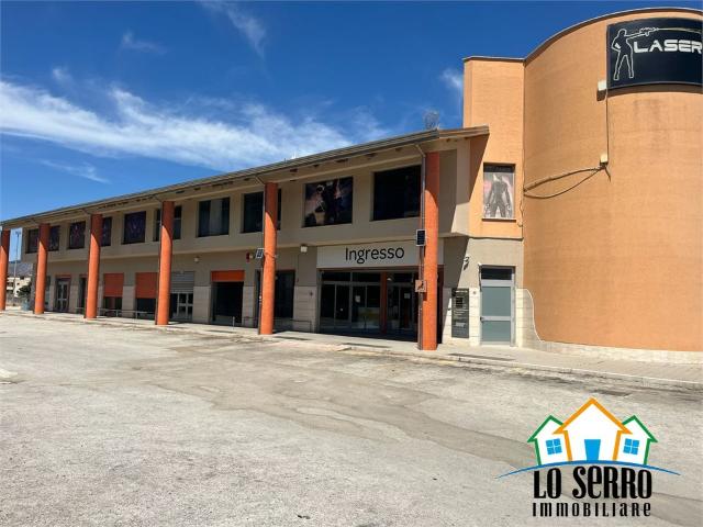 Locale commerciale in vendita a Alcamo