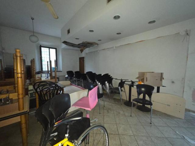 Locale commerciale in vendita a Altopascio