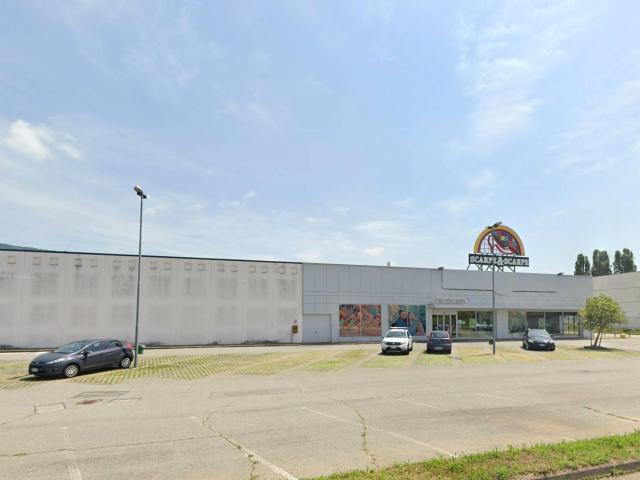 Locale commerciale in vendita a Burolo 1763m² Burolo