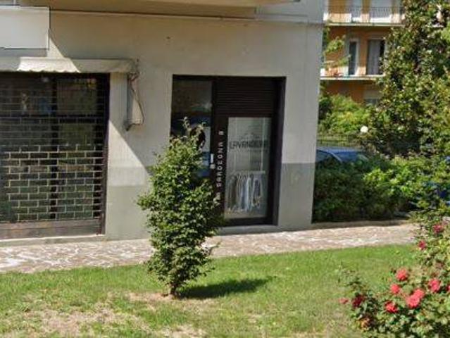Locale commerciale in vendita a Bergamo