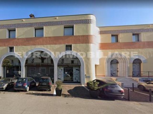 Locale commerciale in vendita a Brescia