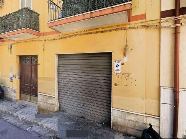 Locale commerciale in vendita a Brindisi