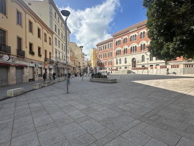 Locale commerciale in vendita a Cagliari
