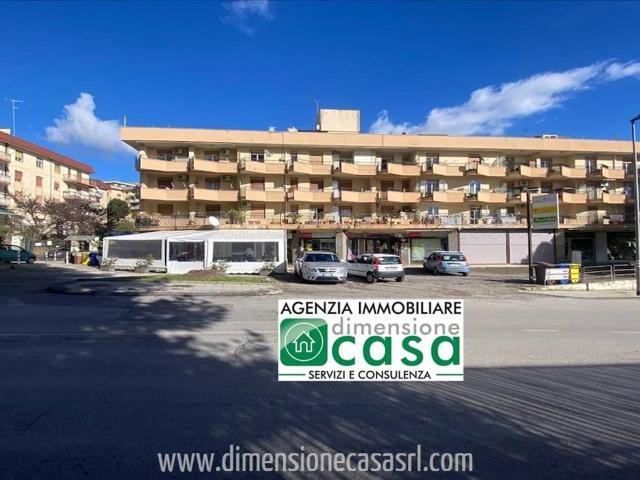 Locale commerciale in vendita a Caltanissetta