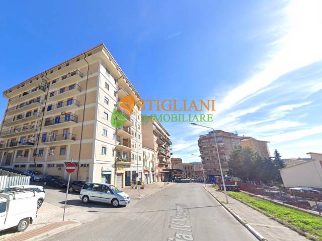 Locale commerciale in vendita a Campobasso, Semicentro