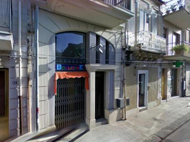 Locale commerciale in vendita a Canicattini Bagni