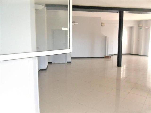 Locale commerciale in vendita a Capannori