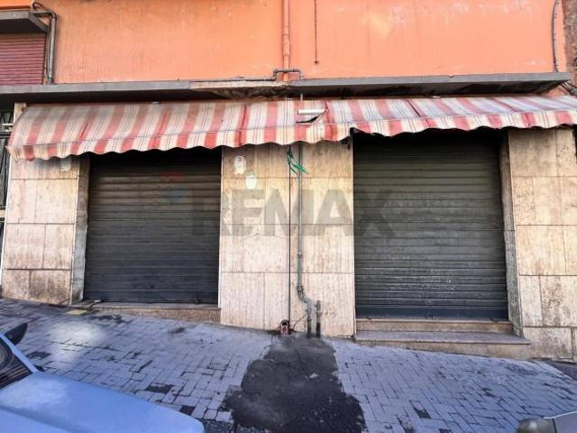 Locale Commerciale in vendita a Catania, Centro Storico