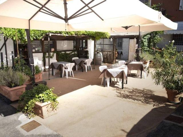 Locale commerciale in vendita a Ciglie'
