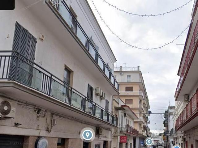 Locale commerciale in vendita a Crispiano
