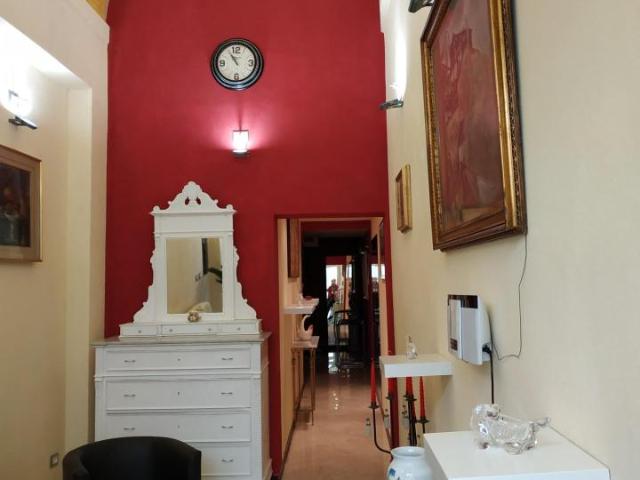 Locale commerciale in vendita a Empoli