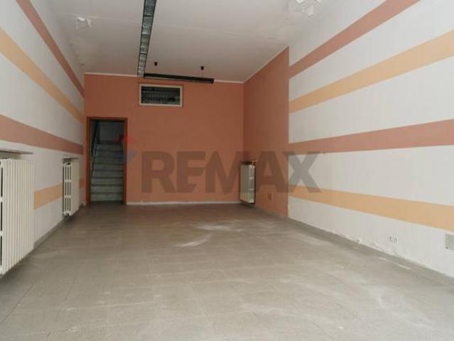 Locale Commerciale in vendita a Enna