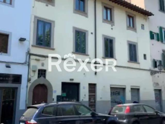Locale commerciale in vendita a Firenze