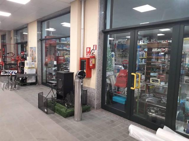 Locale commerciale in vendita a Guardiagrele