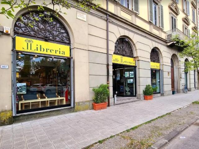 Locale commerciale in vendita a Lucca
