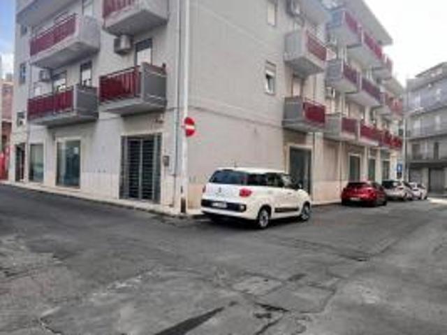 Locale Commerciale in vendita a Lentini