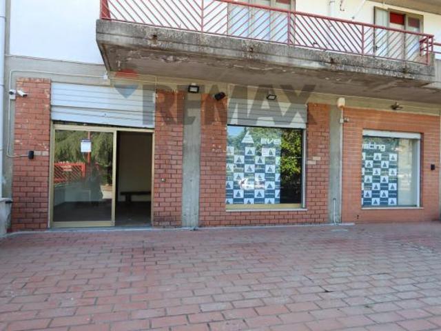 Locale Commerciale in vendita a Linguaglossa