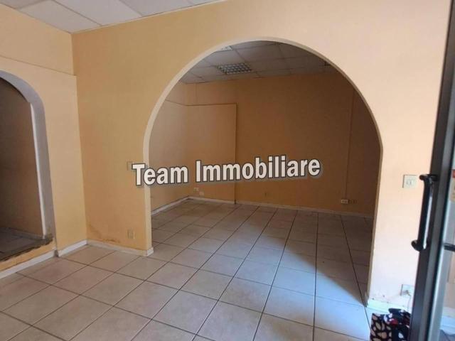 Locale commerciale in vendita a Livorno
