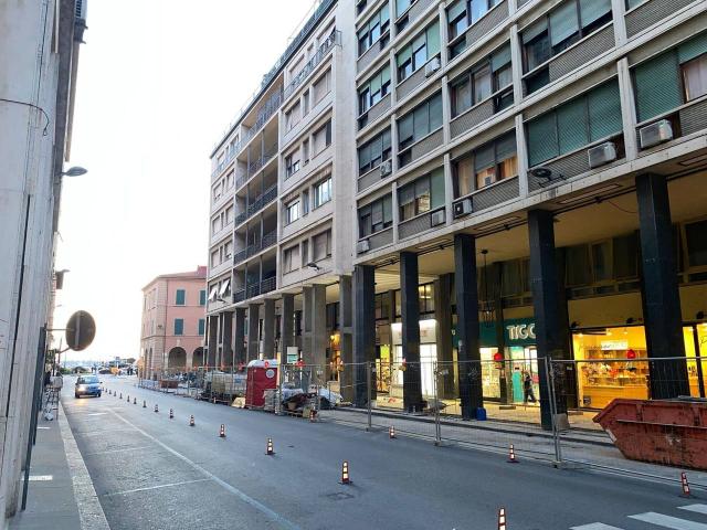 Locale commerciale in vendita a Livorno