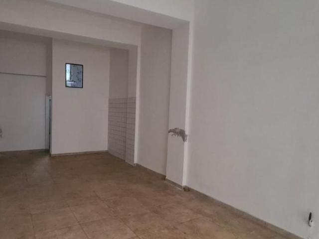 Locale commerciale in vendita a Livorno