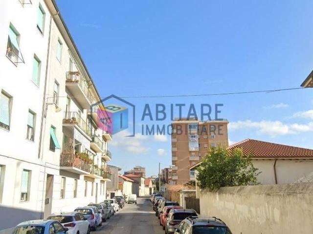 Locale commerciale in vendita a Livorno